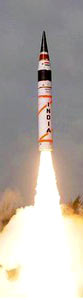 missile-indiano-Agni-V-web